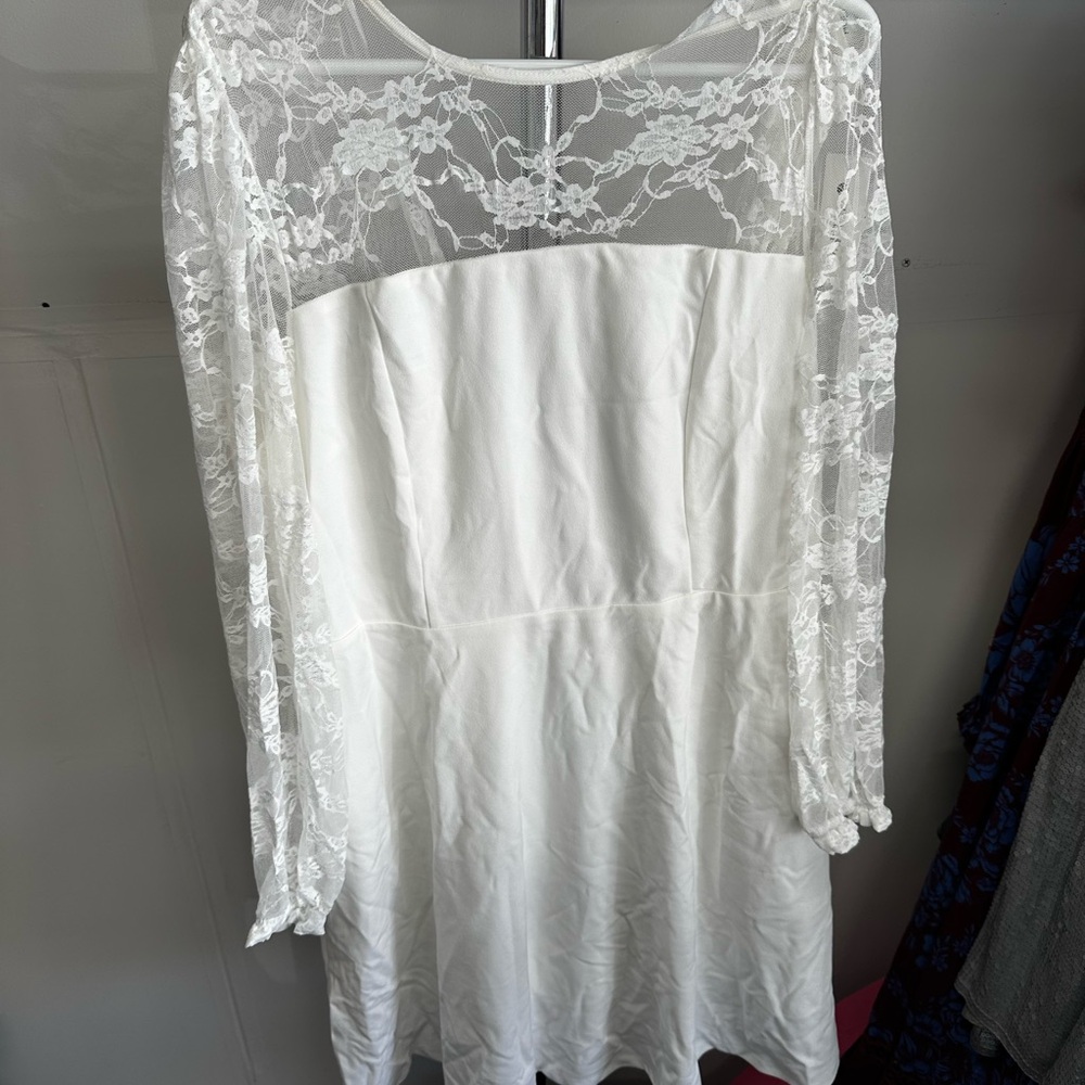 Elegant White Lace Dress